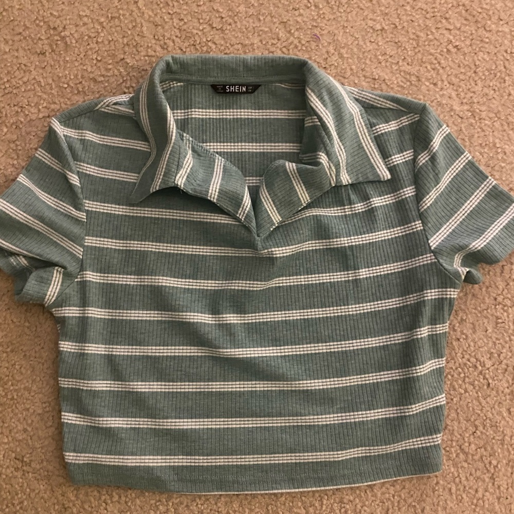 Cropped stripped t shirt